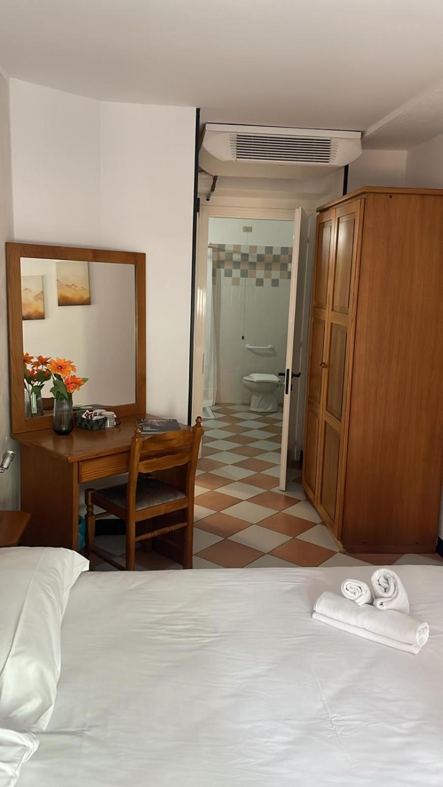 Hotel Montecodeno Варенна Екстер'єр фото